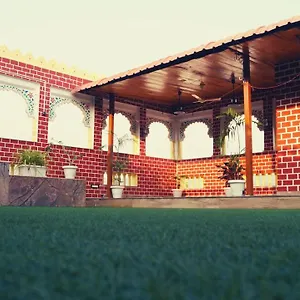 spring-sky-udaipur-by-shrigo-hotels.udaipurhotels.org/