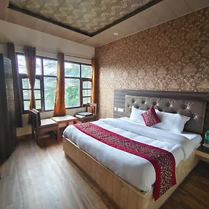 Hotel Mountain Zest-simla Royale Near Mall Road-free Pickup From Railway Station, Shimla