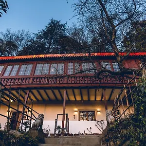 Hotel Seclude Shimla, Taraview, Shimla