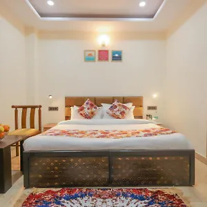 Hotel Mystic Hills Retreat, Shimla